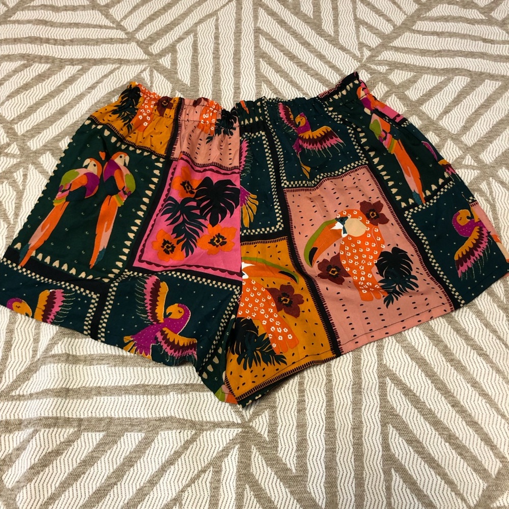 Live 4 Truth Colorful Birds and Geometric Shorts - Picture 5 of 11